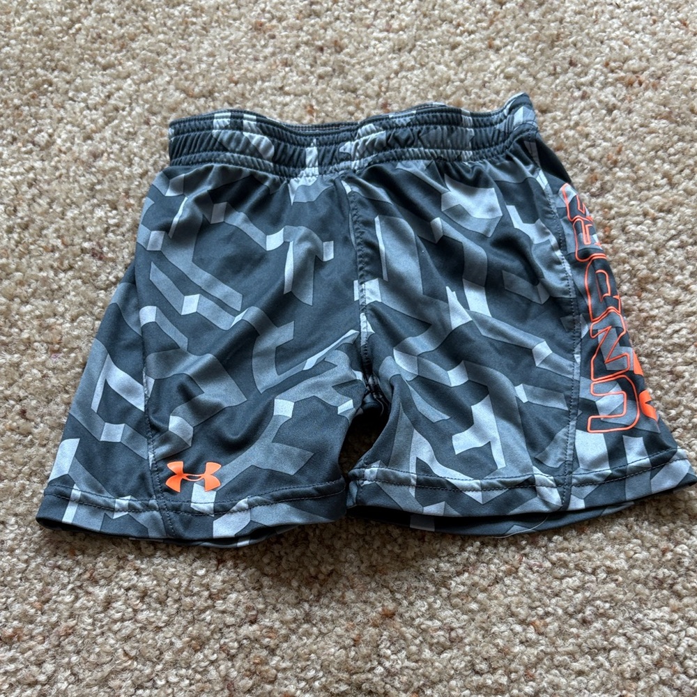 Under Armour Geometric Gray and Orange Shorts